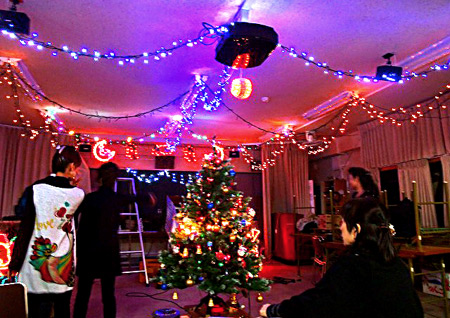 サロン活動「クリスマス飾りの準備」